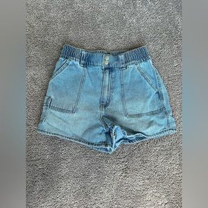 Forever 21 Denim Cargo Short XS